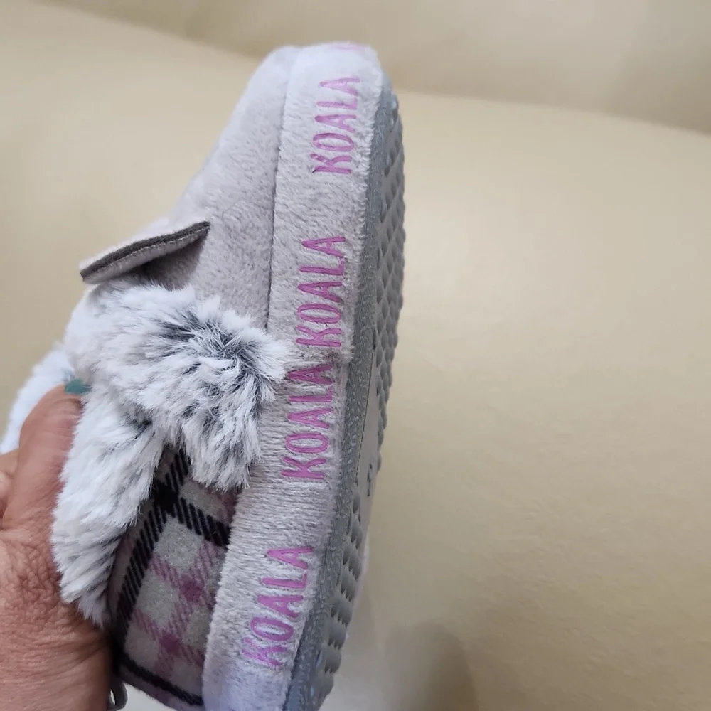 Girls’ Koala A-Line Indoor Slippers size 5 6 NWOT